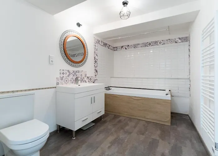 Maison De Village Chaleureuse * Sainte-Tulle